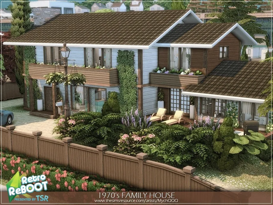 Retro ReBOOT - 1970's Family House