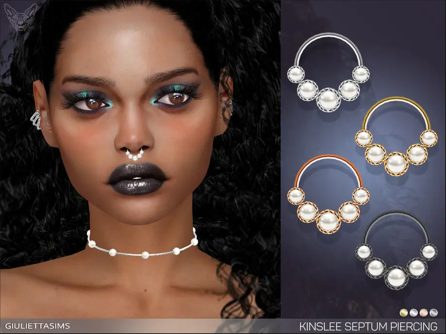 Kinslee Septum Piercing